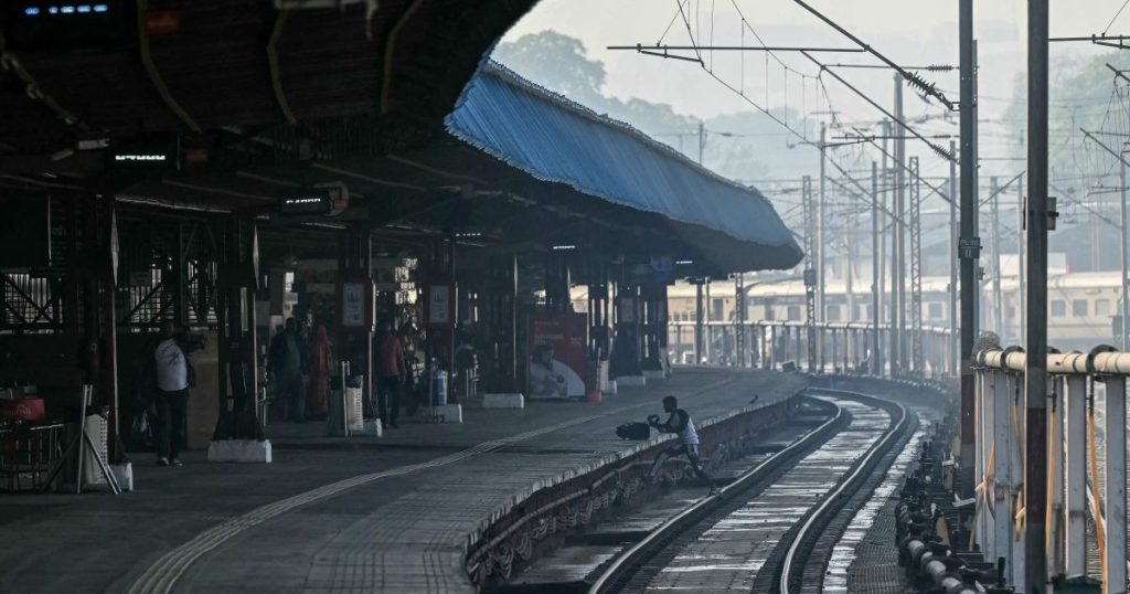 18 Fatalities Result from Train Stampede at Indian Festival